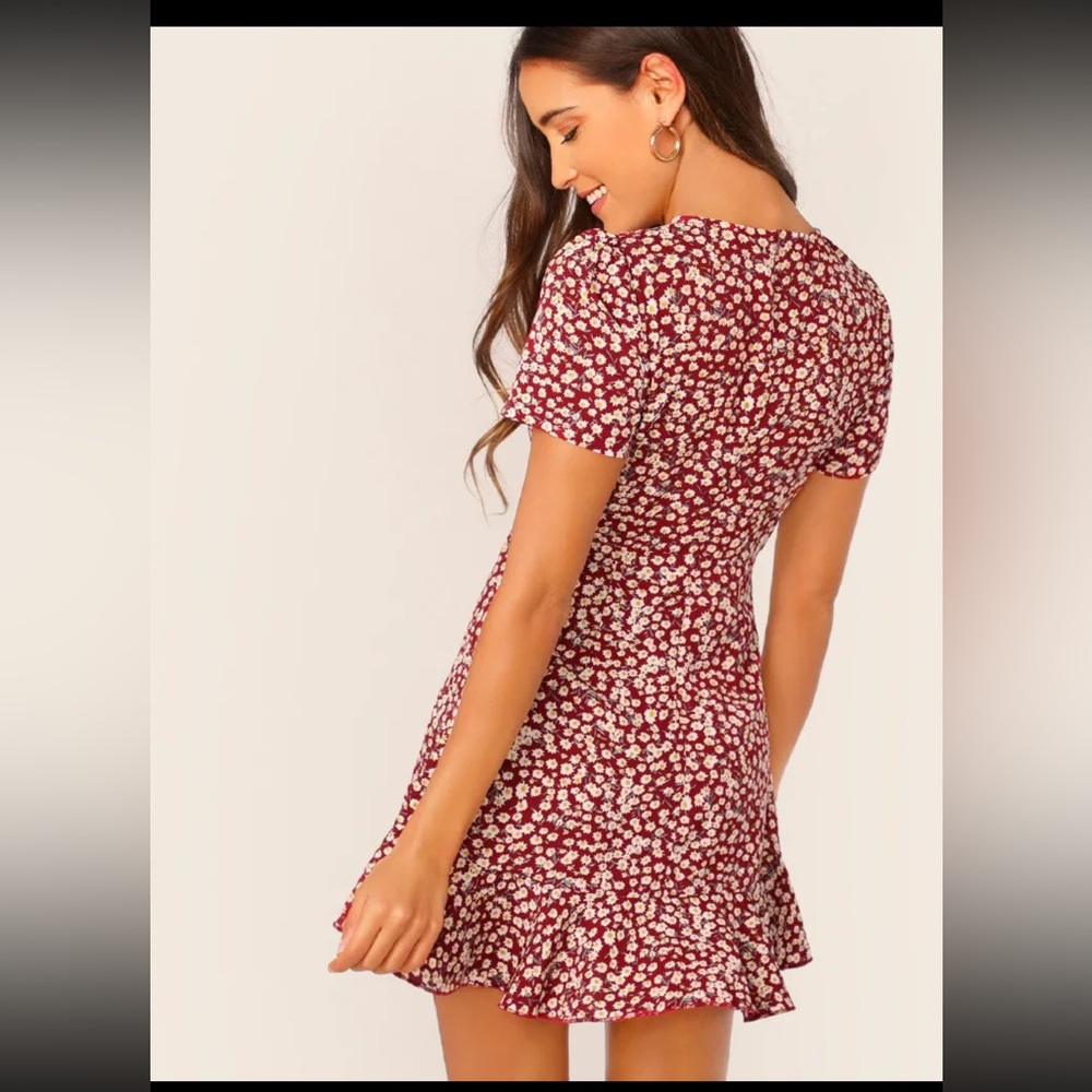 SHEIN Allover Floral Print Ruffle Hem Textured Dress - Picture 2 of 2